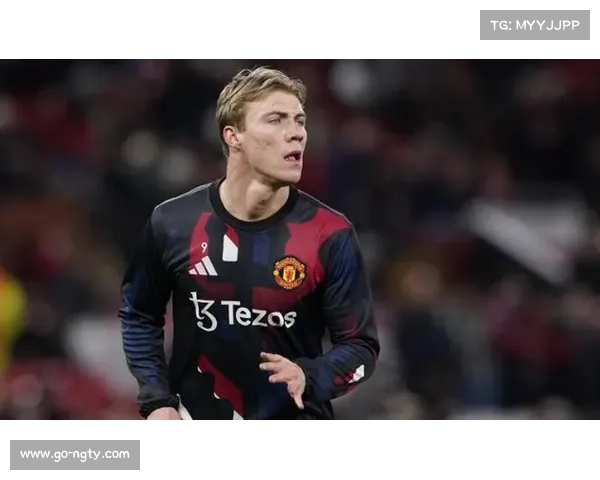 麦肯尼解围变助攻，霍伊伦头球顶空门完成梅开二度